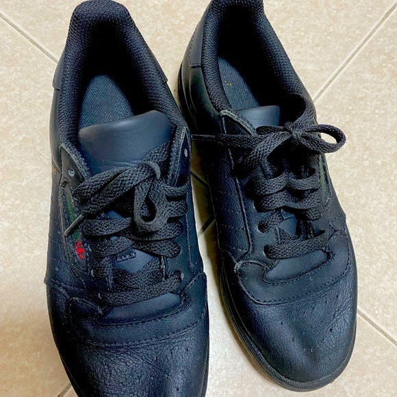 Powerphase Black Adidas size 6.5 - Picture 2 of 3
